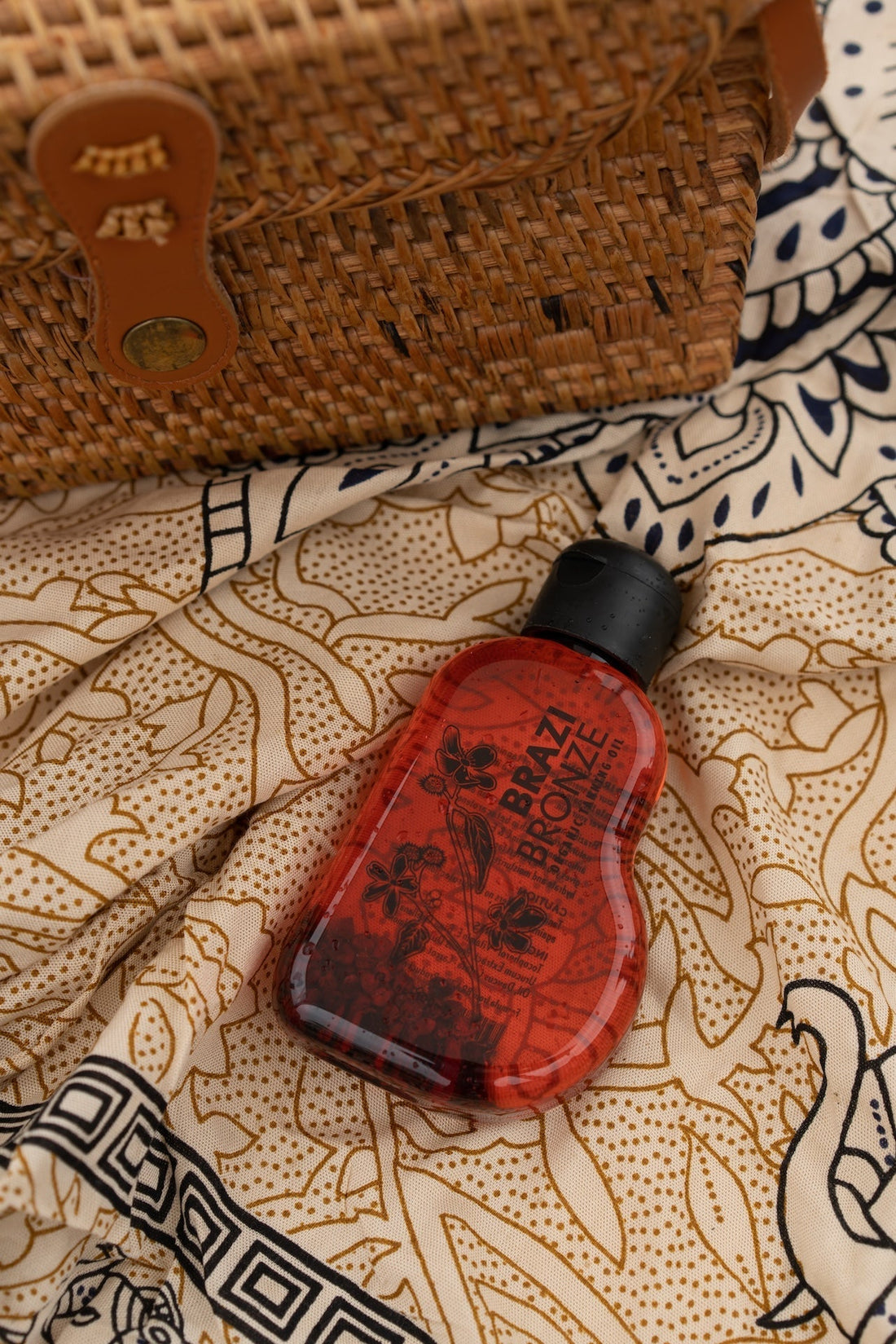 How to Build a Beautiful, Long-Lasting Tan: The Brazi Bronze Guide